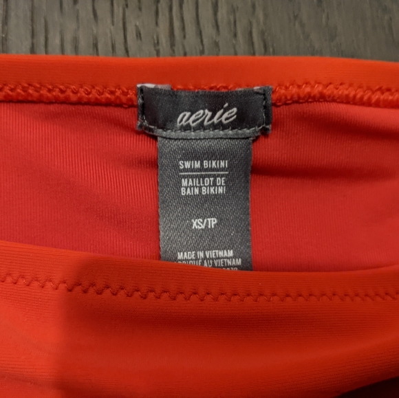 Unlined Underwire Bikini Top with Bottom - Picture 4 of 5